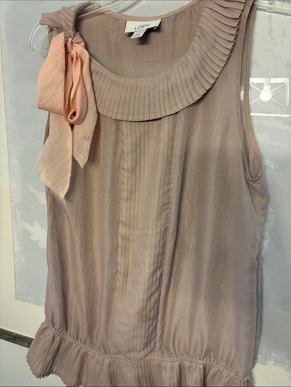 LOFT Pleated Sleeveless Top in Dusty Rose/Tan with Pink Bow